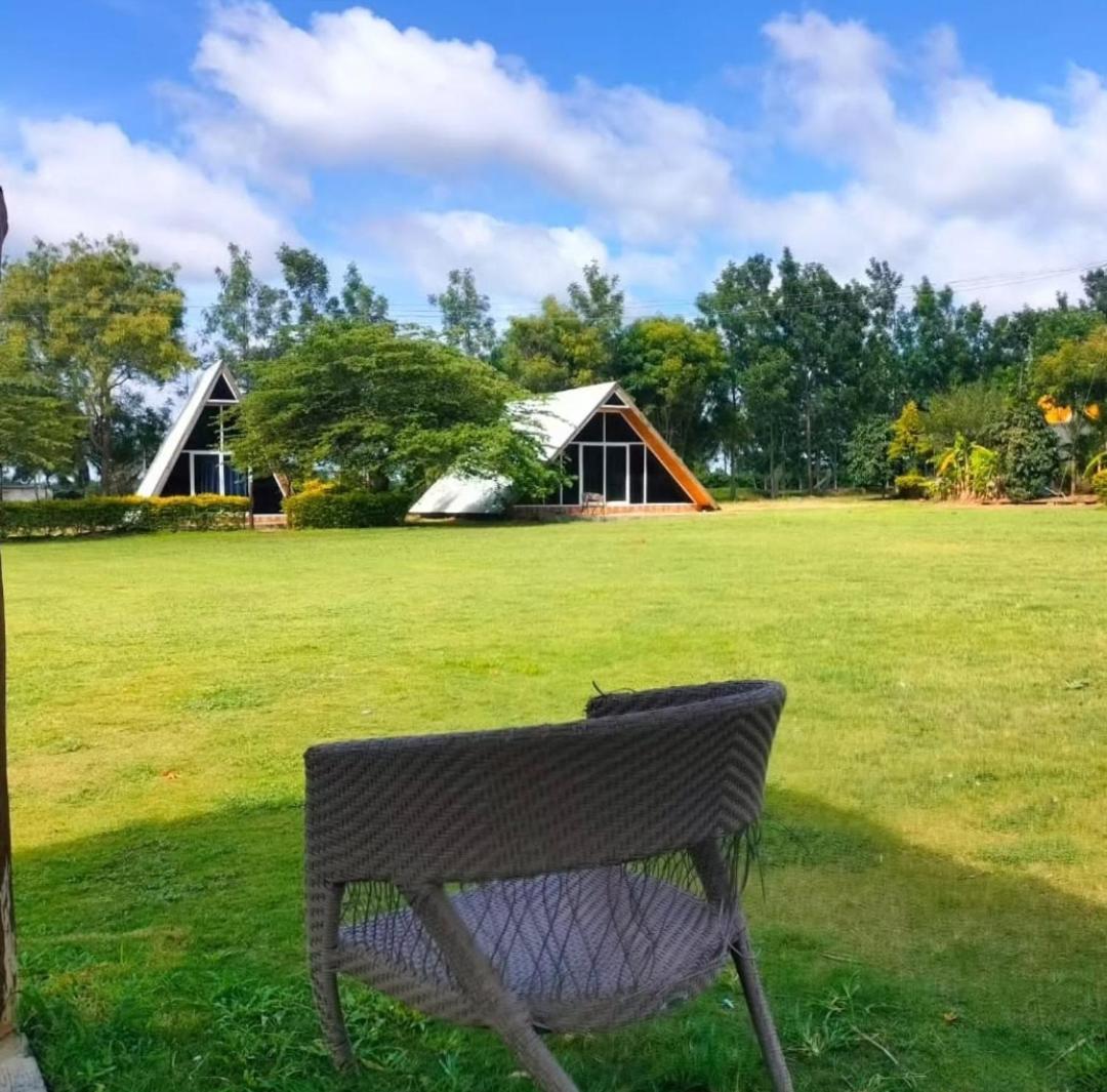 Dejavoo Hotel Gādigarpālya Bagian luar foto